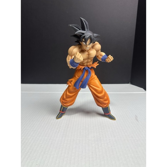 Bandai Namco Other - 10" Dragon Ball Z Goku Ichiban Kuji Figure - Super Saiyan Action Collectible